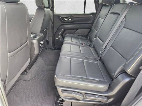 Used 2024 GMC Yukon SLT RWD image 18