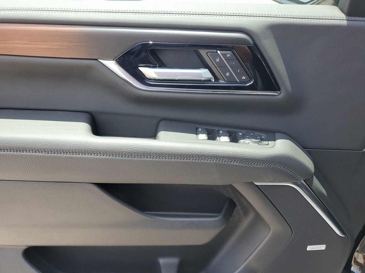 New 2026 GMC Yukon Denali RWD image 17