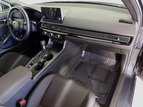 Used 2025 Honda Civic Sport image 26
