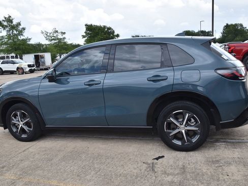 Used 2025 Honda HR-V EX-L image 10