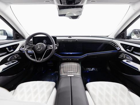 Certified 2024 Mercedes-Benz E 350 4MATIC Sedan image 27