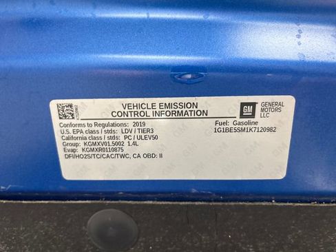 Used 2019 Chevrolet Cruze LT image 16