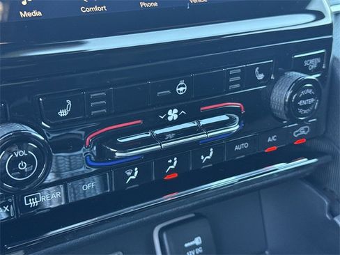 New 2025 Jeep Grand Cherokee L Limited image 25