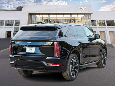 Used 2025 Cadillac Escalade IQ Sport 2 image 6