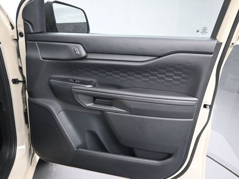 New 2025 Ford Ranger XL image 3