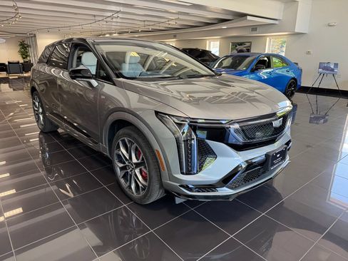 New 2026 Cadillac Optiq V w/ LPO, Floor Liner Package AWD/4WD image 1