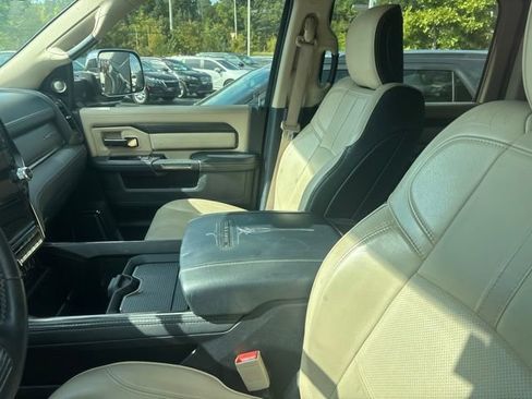 Used 2021 RAM 2500 Limited AWD/4WD image 4