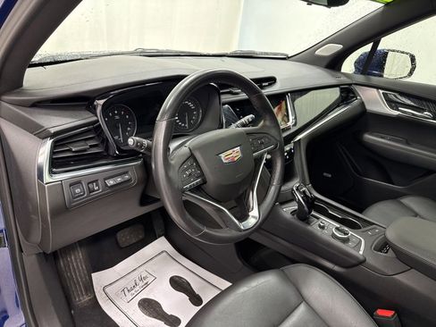 Used 2023 Cadillac XT6 Premium Luxury image 26