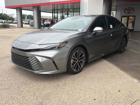 New 2026 Toyota Camry XLE w/ Premium Plus Package FWD image 3