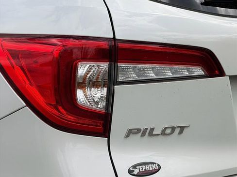 Used 2022 Honda Pilot Elite image 11