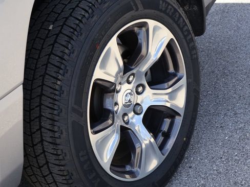Used 2023 RAM 1500 Laramie AWD/4WD image 39