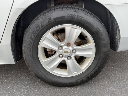 Used 2016 Chevrolet Impala Limited LS FWD image 7