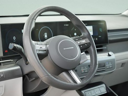 Certified 2024 Hyundai Kona Limited FWD image 23