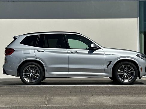Used 2021 BMW X3 xDrive30i w/ Executive Package AWD/4WD image 2