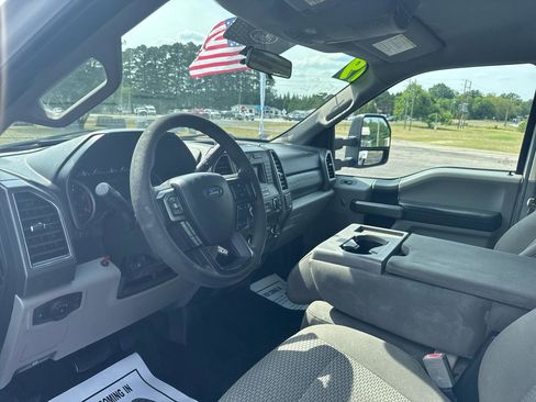 Used 2019 Ford F350 XLT AWD/4WD image 12