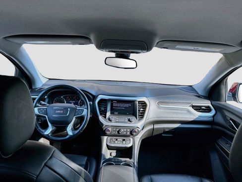 Used 2021 GMC Acadia SLT w/ LPO, Floor Liner Package FWD image 17