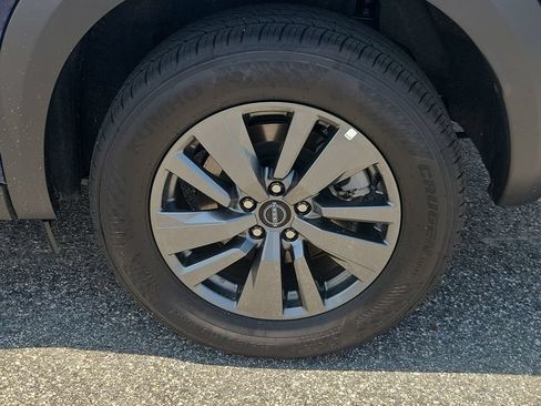 Certified 2026 Nissan Pathfinder SV AWD/4WD image 5