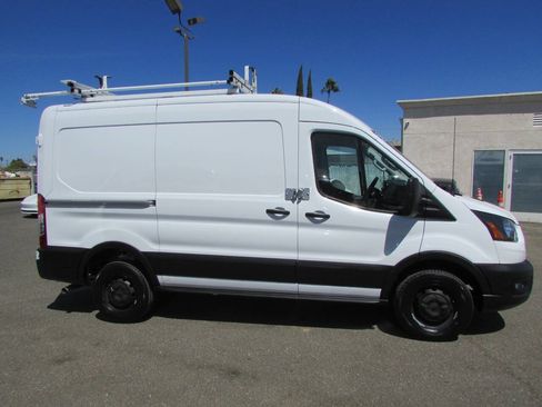 Used 2023 Ford Transit 250 Medium Roof RWD image 5