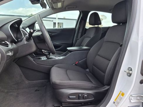 Used 2024 Chevrolet Malibu LT FWD image 15