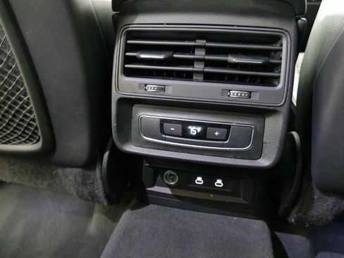 Used 2025 Audi Q7 3.0T Premium Plus image 29