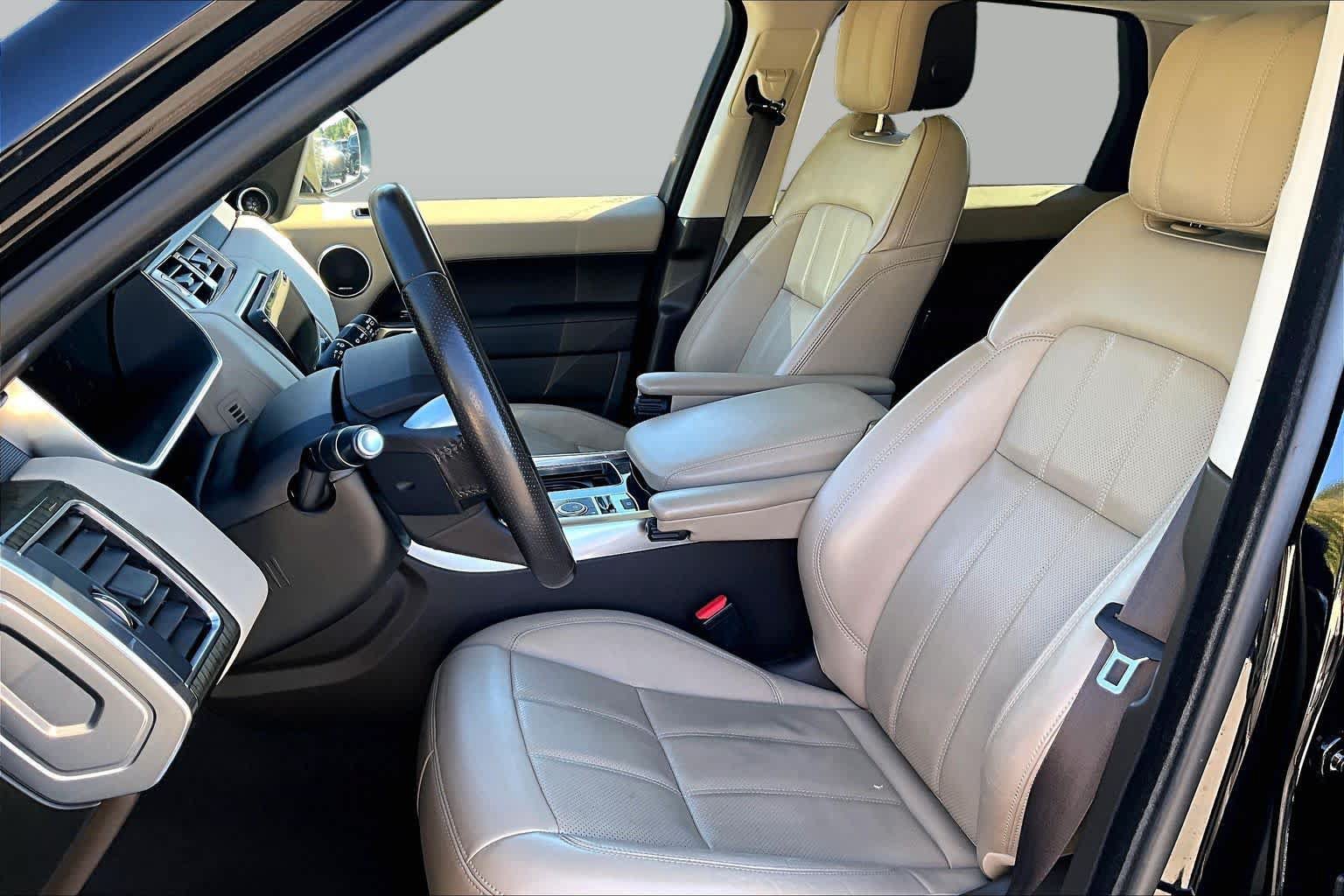 Used 2019 Land Rover Range Rover Sport HSE AWD/4WD image 7