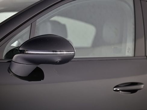 New 2026 Porsche Cayenne Coupe image 12