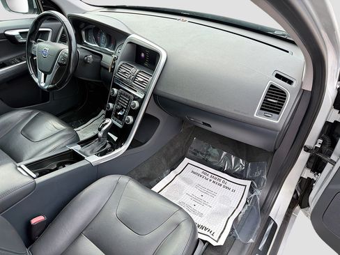 Used 2016 Volvo XC60 T5 Premier FWD image 13