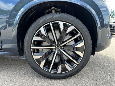 New 2026 Volvo XC90 B6 Core image 7