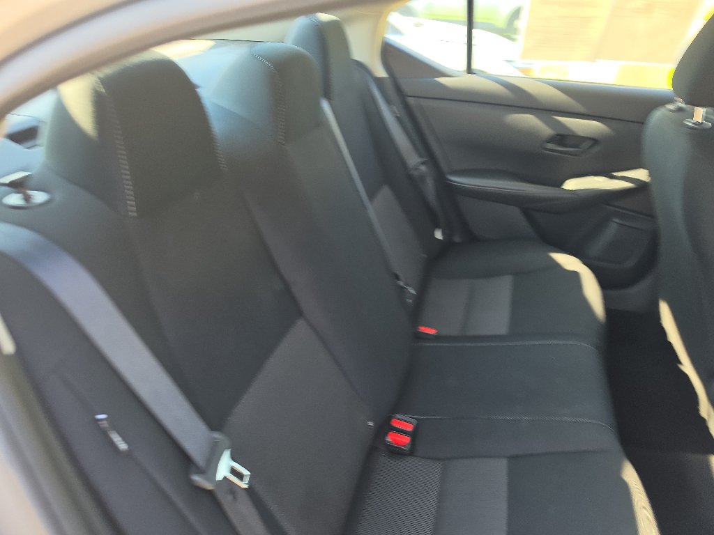 Used 2024 Nissan Sentra SV FWD image 12