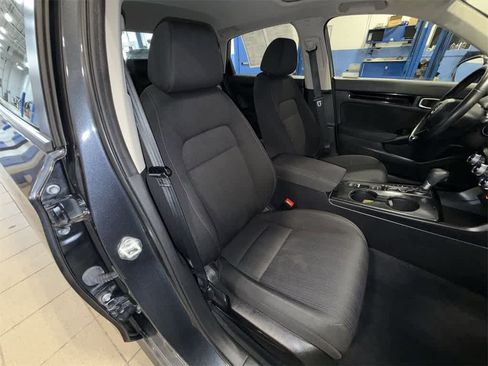 Used 2022 Honda Civic EX image 16