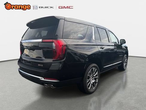 New 2026 GMC Yukon Denali w/ Denali Reserve Package AWD/4WD image 3