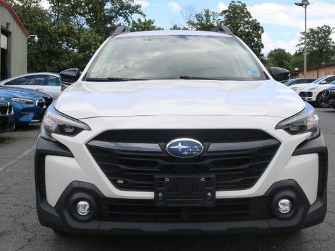 Used 2025 Subaru Crosstrek 2.5i Premium AWD/4WD image 2