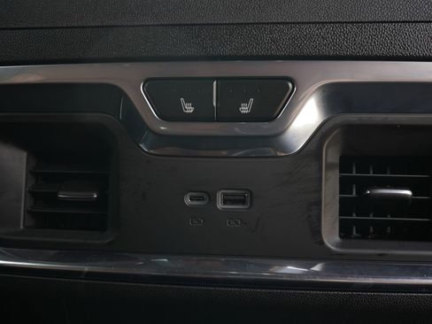 Used 2026 GMC Sierra 2500 Denali Ultimate image 13