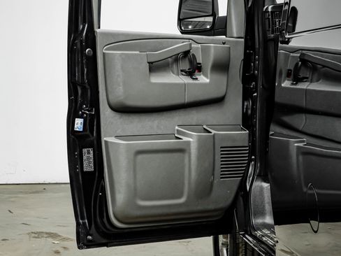 Used 2019 Chevrolet Express 2500 w/ Driver Convenience Package image 23