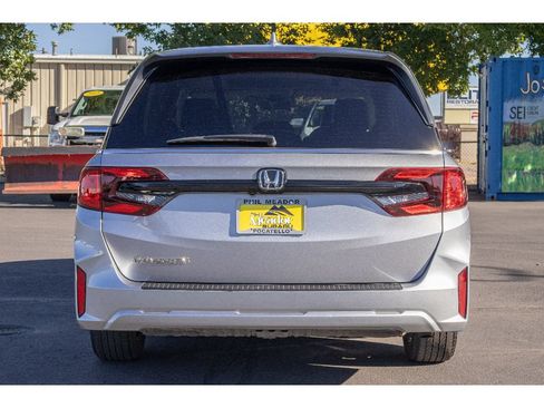 Used 2025 Honda Odyssey EX-L image 4
