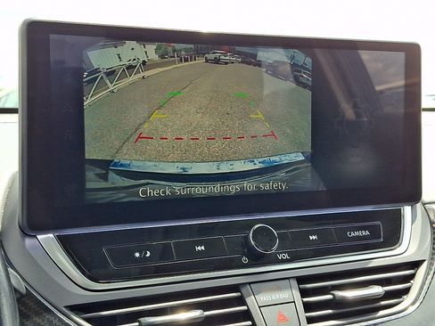 Certified 2023 Nissan Altima 2.5 SR w/ SR Premium Package FWD image 16