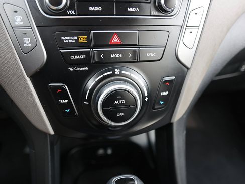 Used 2018 Hyundai Santa Fe Sport w/ 2.4L Value Package 02 image 27