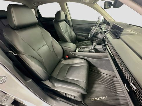 Used 2023 Honda Accord Touring image 32