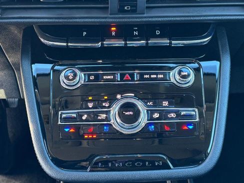 Used 2022 Lincoln Corsair FWD w/ Premium Package image 26