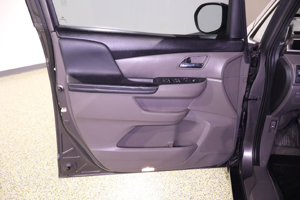 Used 2016 Honda Odyssey EX-L image 36