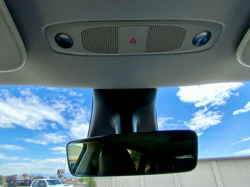 Used 2021 Tesla Model Y Performance image 44