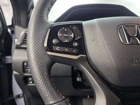 Used 2025 Honda Passport Black Edition image 20