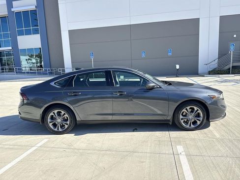 Used 2024 Honda Accord EX image 2