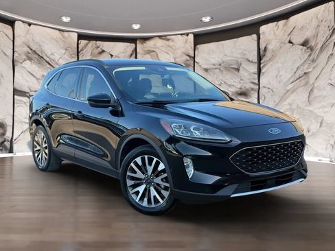 Used 2020 Ford Escape Titanium AWD/4WD image 9