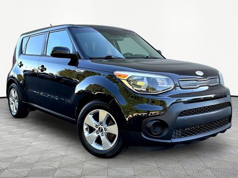 Used 2017 Kia Soul FWD image 3