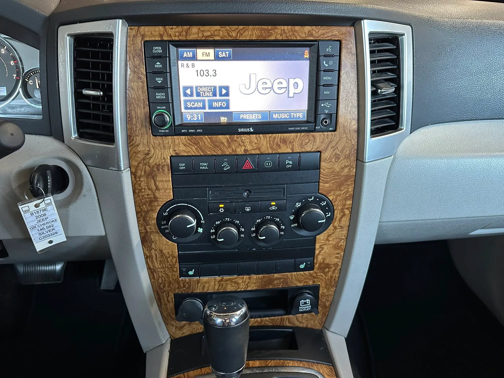 Used 2008 Jeep Grand Cherokee Limited AWD/4WD image 16