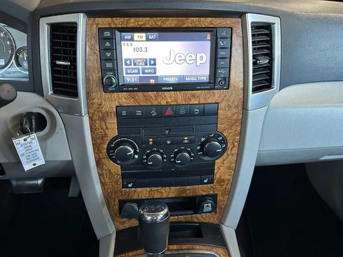 Used 2008 Jeep Grand Cherokee Limited AWD/4WD image 16