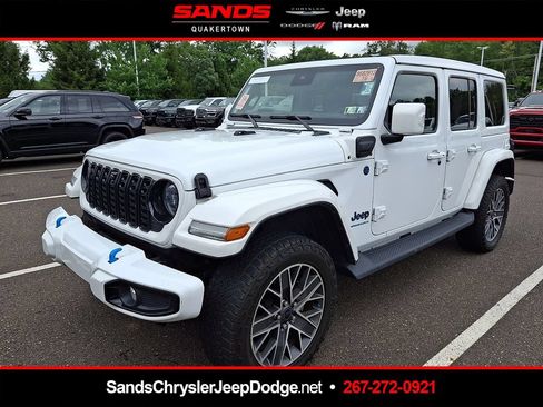 Used 2024 Jeep Wrangler High Altitude AWD/4WD image 1