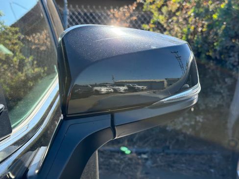 Used 2022 Toyota Highlander XLE FWD image 20