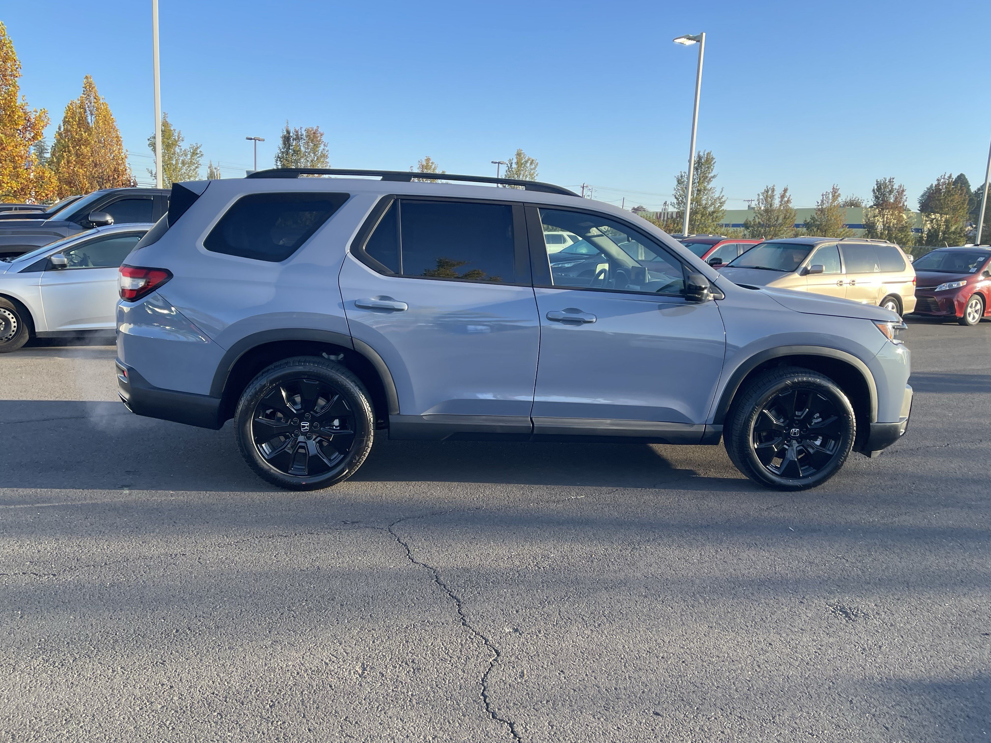 New 2026 Honda Pilot Black Edition image 4